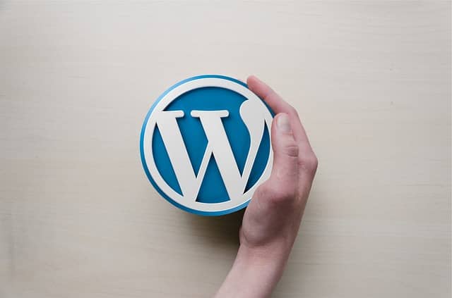 membuat tulisan rata kanan kiri di wordpress